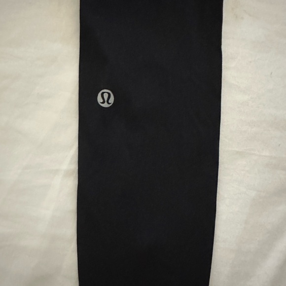 Lululemon fast and free pant- size 4. - Picture 2 of 3